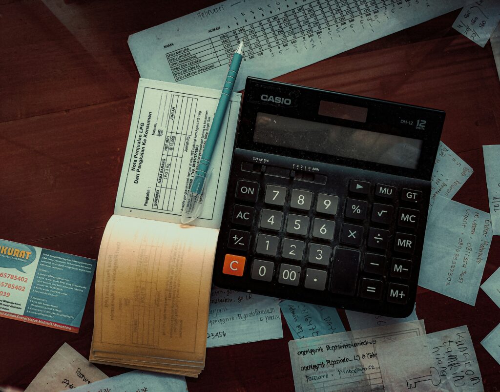 Managing expenses during international travel