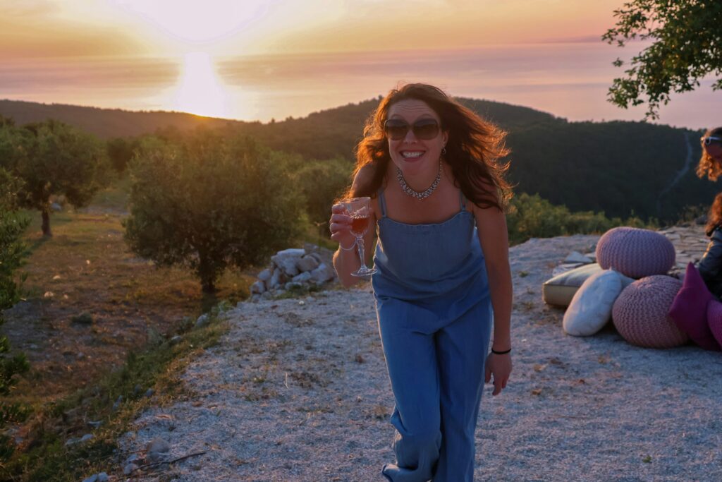 meg von haartman hb 341 zlx8 unsplash